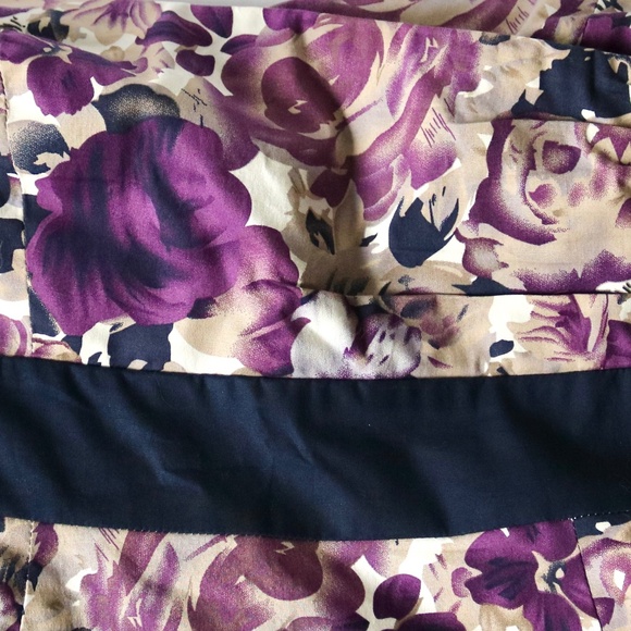 RW&CO Floral Summer Dress Women's Size 2 Purple Navy Taupe Scalloped Wedding - Picture 8 of 13